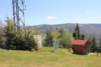 Kotarz: widok na Małe Skrzyczne i Kopę Skrzyczeńską