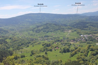 Panorama z Krzyżnej Góry: Skalnik i Rudnik