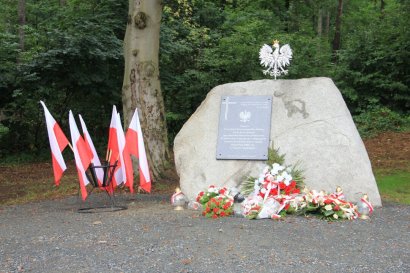 Przełęcz Kłodzka: pomnik ku pamięci Lecha Kaczyńskiego